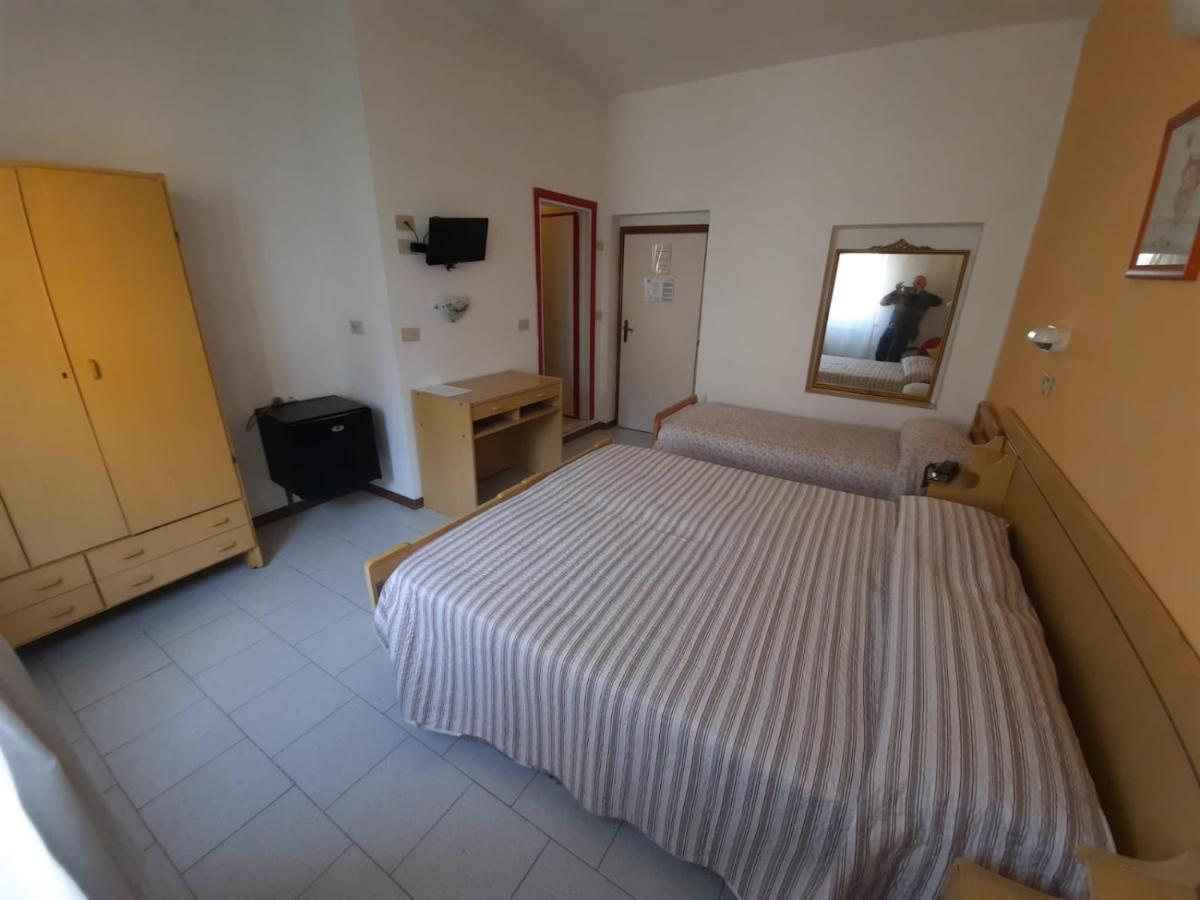 Hotel Vittoria Chianciano Terme Eksteriør billede