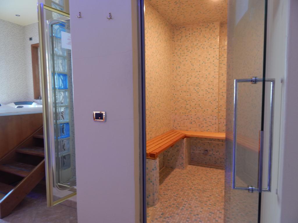 Hotel Vittoria Chianciano Terme Eksteriør billede